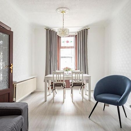 Central Belfast Town House المظهر الخارجي الصورة