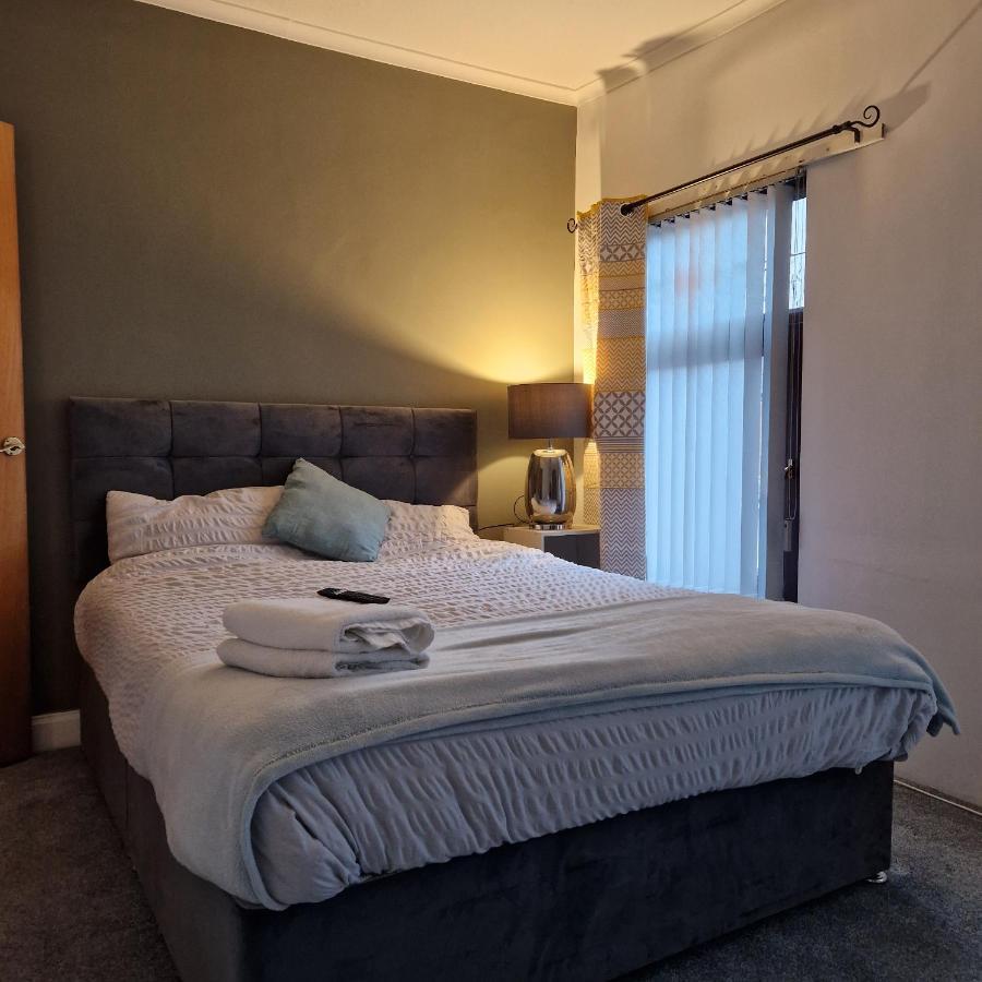 Central Belfast Town House المظهر الخارجي الصورة